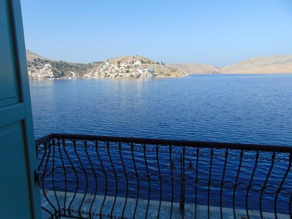 Villas Danezis - New Marina , Symi Exteriör bild